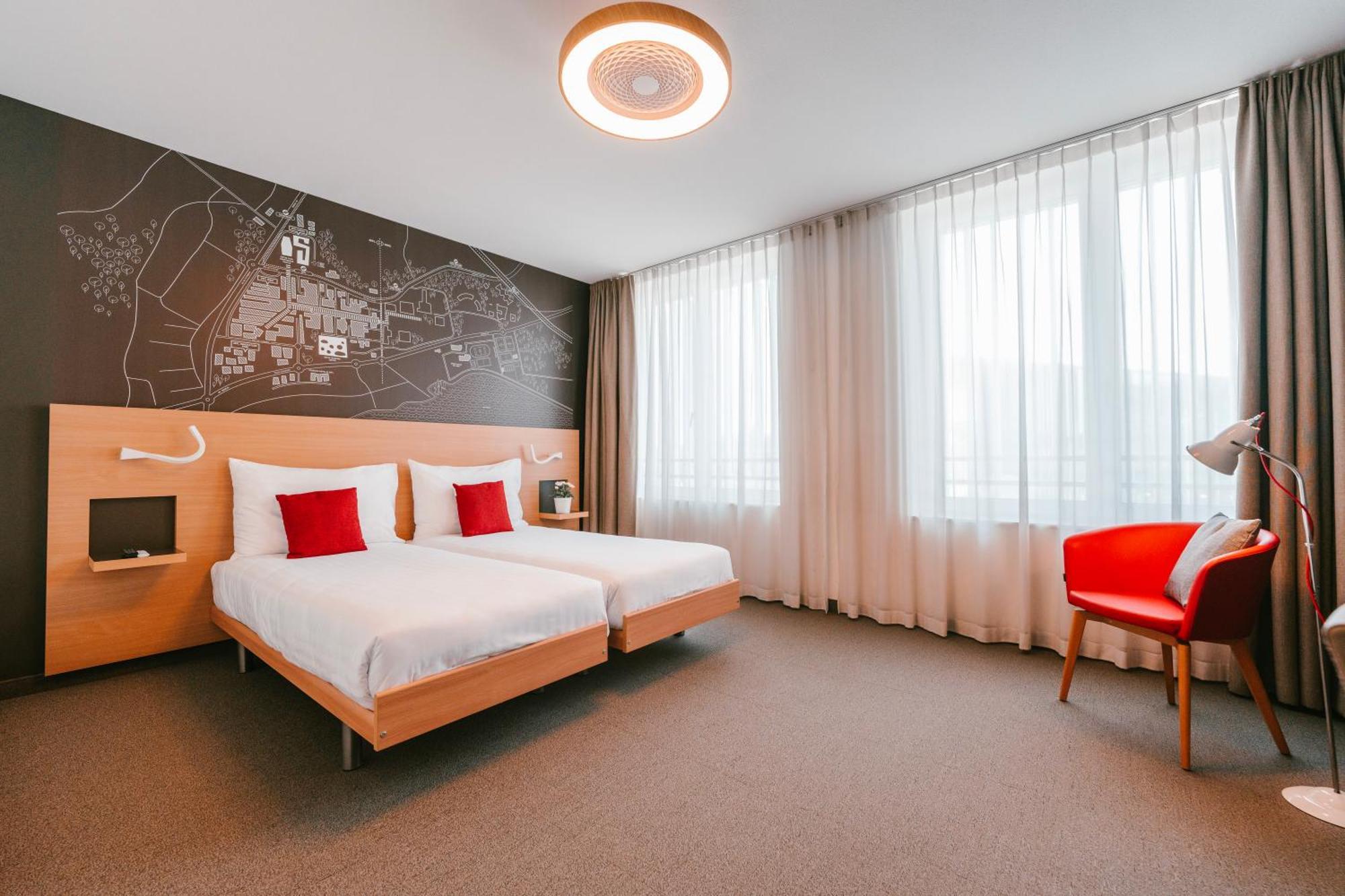 Swisstech Hotel Ecublens  ภายนอก รูปภาพ